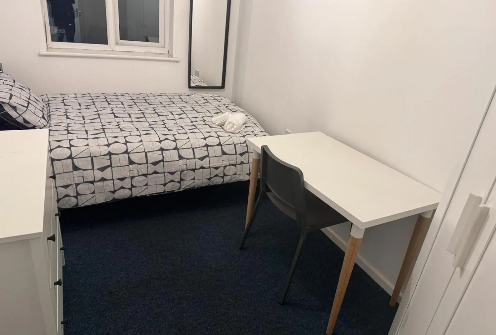 Budget Friendly Room In Nottingham Near City Centre